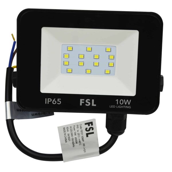 Луксозен LED прожектор 10W, студена светлина и IP65 – идеален за професионално външно осветление и изискани търговски пространства