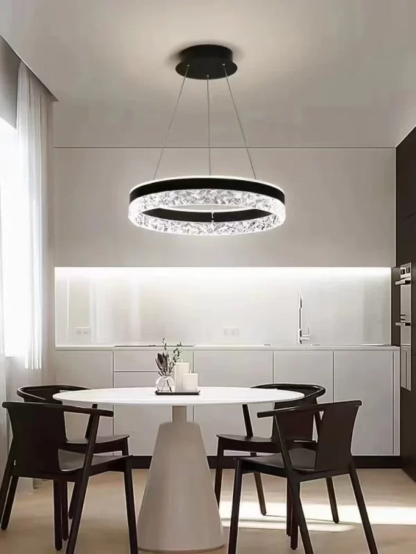 Луксозен LED пендел полилей DM1437BK Черен – Регулируем и многофункционален, идеален за модерни всекидневни и офиси