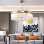 Луксозен полилей 40x40x30см DM400 Златен – Перфектен за Просторни Всекидневни и Елегантни Ресторанти
