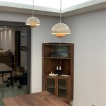 Модерна полусферична висяща лампа, скандинавски стил, метал крем – DM9202/230 E27 – Просто и елегантно осветление, идеално за топла и приветлива атмосфера.