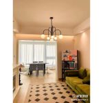 Модерен полилей DM Living, модел DM1018/6 – Елегантен дизайн с черни рамена и светещи сфери за изискано осветление