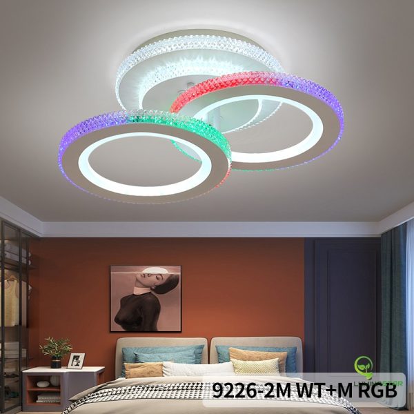 Модерен LED плафон с припокриващи се пръстени и RGB дистанционно управление – DM9226/2M – Гъвкаво осветление и съвременен дизайн за всяко помещение.