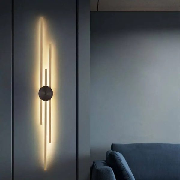 LED аплик, съвременен дизайн, златисто/черно, модел DM143-600 – изискано и елегантно осветление за всяко пространство