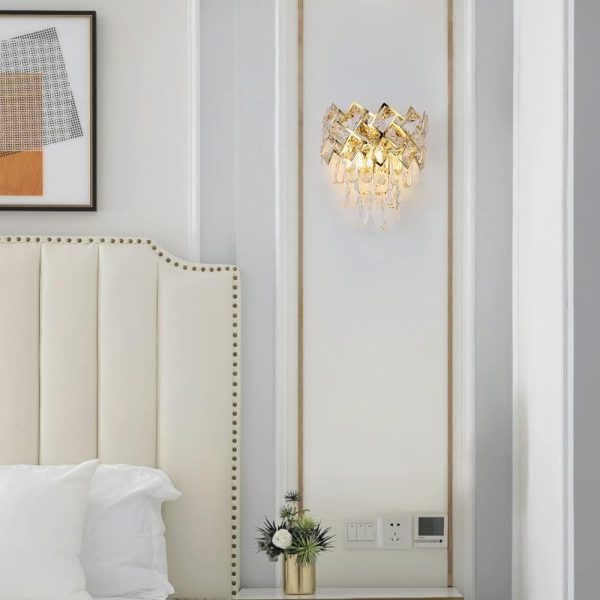 Луксозен LED аплик с кристали, елегантен дизайн, модел DM62111/2W, златист – изискано и ексклузивно осветление за всяко пространство