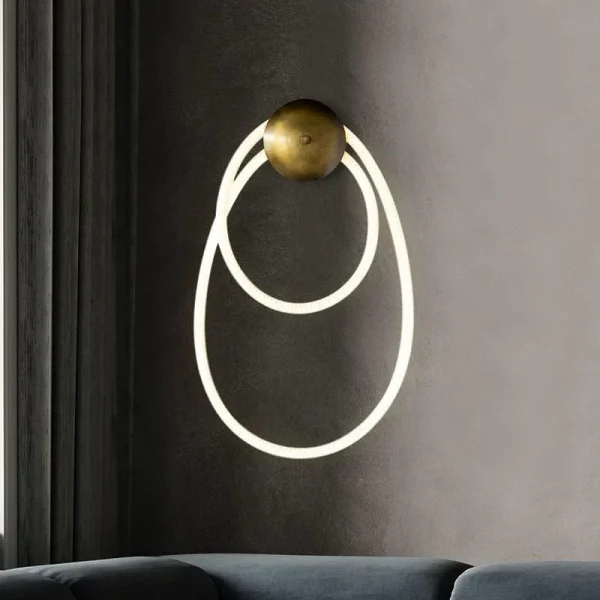 LED осветително тяло Eleganta DM Living, модел R9157/1, златисто/бяло – практично и изискано решение с 3 режима на осветление за вътрешни пространства.